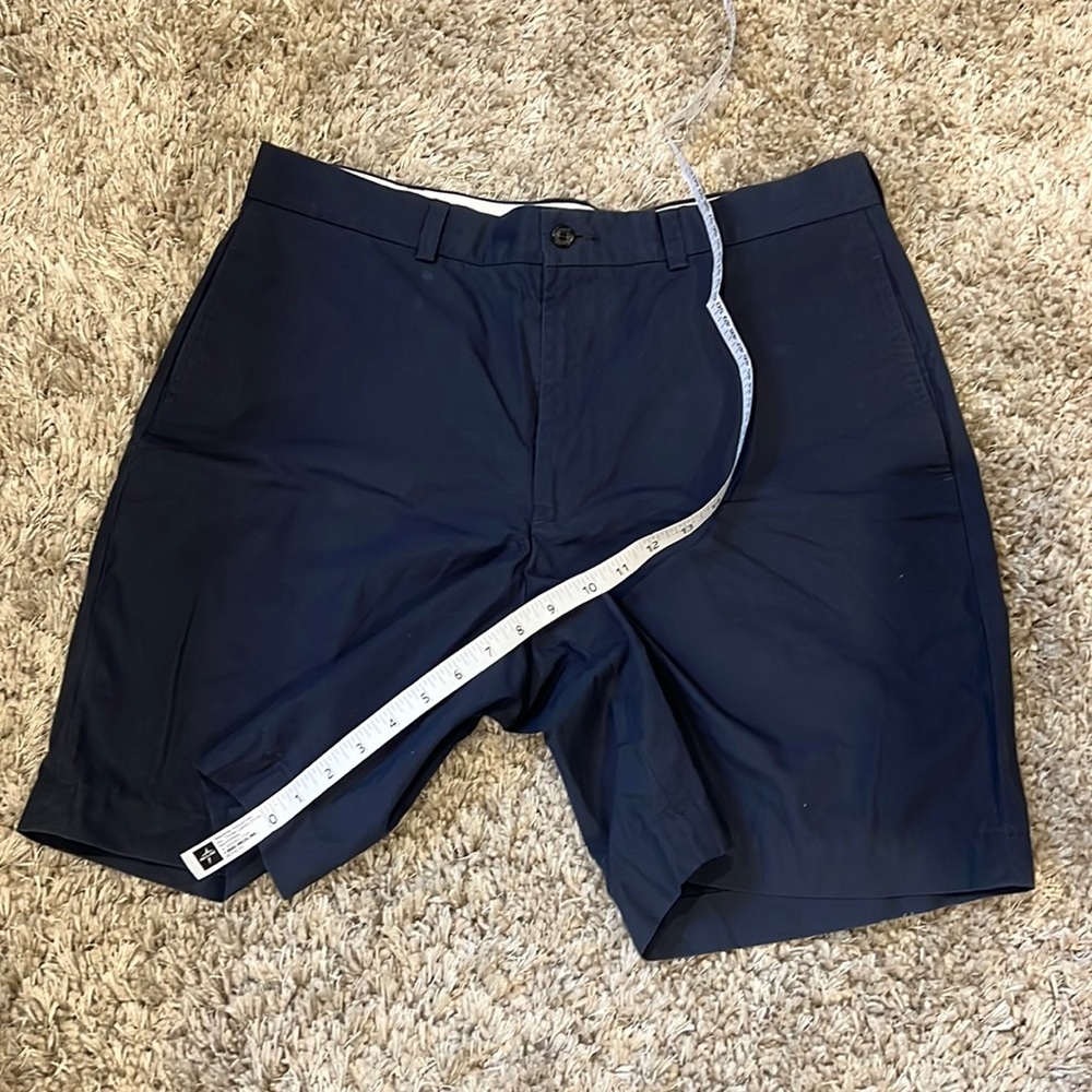Men’s Brooks Brothers navy blue shorts 9 inch inseam 36”